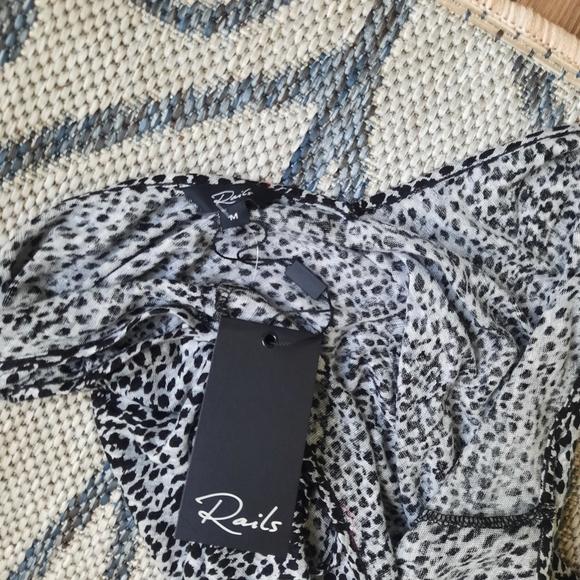 Rails The Resort Tank - Picture 3 of 6